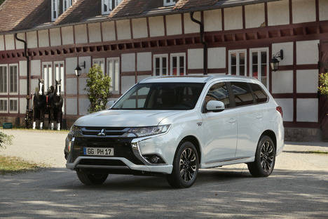 Nuevo Mitsubishi Outlander PHEV MY17
