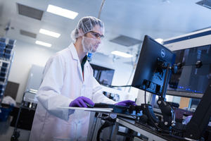 AWS impulsa la plataforma de biotecnología digital de Moderna para desarrollar una nueva clase de vacunas y terapias