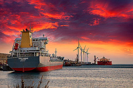 Molinos con barco, de Elena Pillado, 3º Premio Eolo de Fotografía 2019.