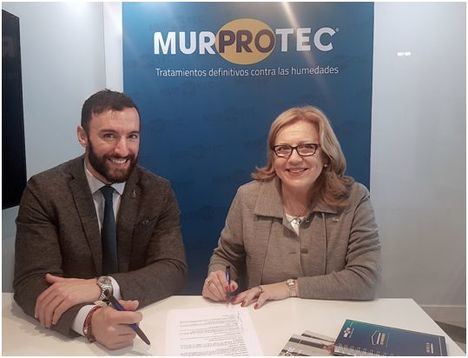 Miguel Ángel López, director de Murprotec España y Portugal y Ascensión de Aynat Bañón, presidenta de AMPSI.