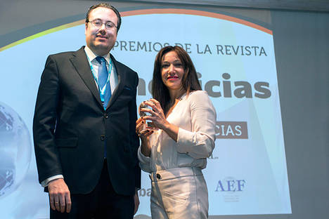 Nails Factory, premiada en el Congreso Franquicia Futura de Banco Sabadell, por su labor en RSC
