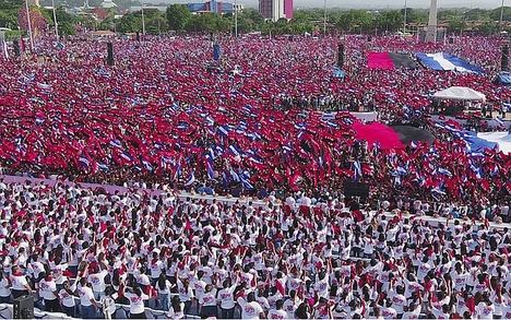 El Presidente de la República, Comandante Daniel Ortega Saavedra, invitó al pueblo nicaragüense a luchar por la paz con firmeza, inteligencia y sin odio, durante la conmemoración del 39 aniversario del Triunfo de la Revolución Popular Sandinista.