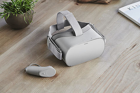 Oculus Go.