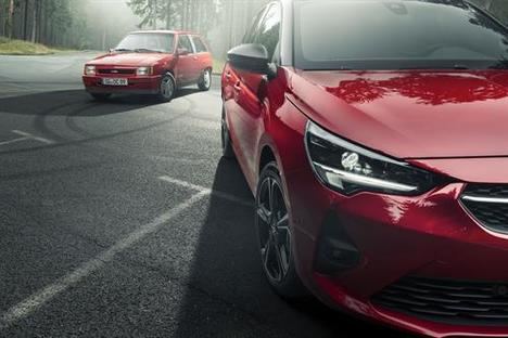 El nuevo Opel Corsa GS Line y el Corsa GSI original