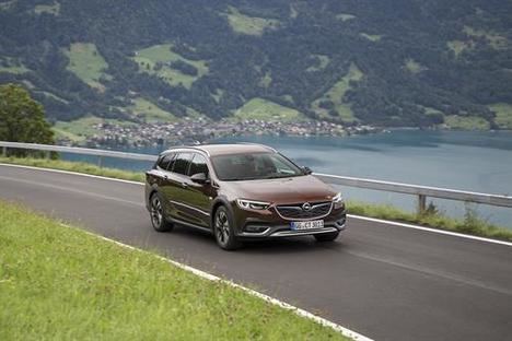Opel amplía la gama de motores que ofrece el Insignia