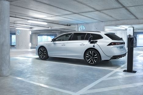 Peugeot 3008 Hybrid4 y 508 Hybrid