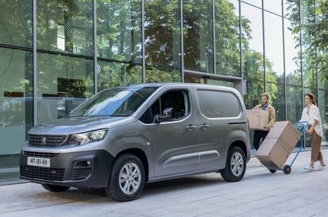 El Peugeot e-Partner se estrena en España
