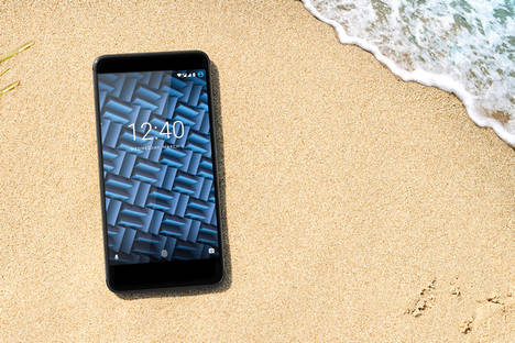 ¡Playa y tecnología no están reñidas! Tu smartphone no volverá a temer al agua o al sol