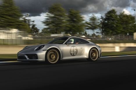 Porsche 911 Carrera GTS Le Mans Centenaire Edition
 