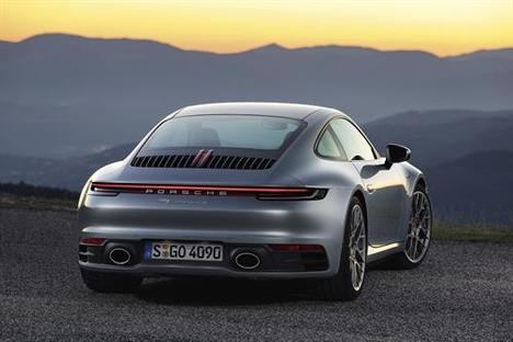 Nuevo Porsche 911, más potente, rápido y digital