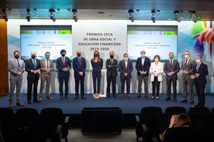 El Proyecto Edufinet de Unicaja, galardonado con el primer premio de CECA de educación financiera en categoría de adultos por mejorar los conocimientos de sus formadores