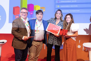Inmociónate dona 15.000 € a proyectos solidarios de apoyo a refugiados ucranianos y distingue a Abad Murcia en sus premios de Marketing