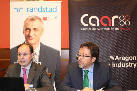 De izqda a dcha; Valentín Bote, director de Randstad Research, David Romeral, gerente del Clúster de Automoción de Aragón.