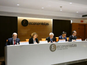 Los economistas consideran necesario mejorar la transparencia de las fundaciones