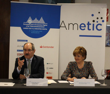 Pedro Mier y Mayte González Condado.