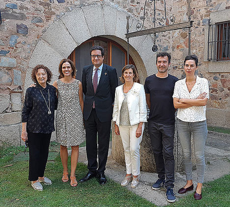 Presentación muestra Arte en la red de Paradores...Obra invitada.