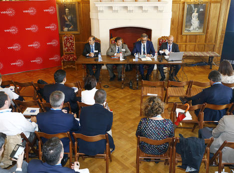 Expertos analizan el futuro del sector energético en Europa y su digitalización de la mano de Viesgo y la UIMP