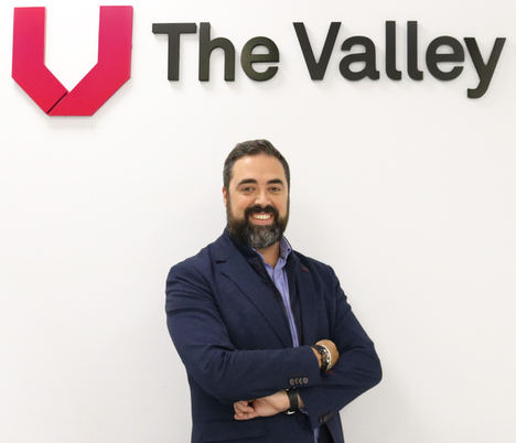 Raúl Martín, The Valley.