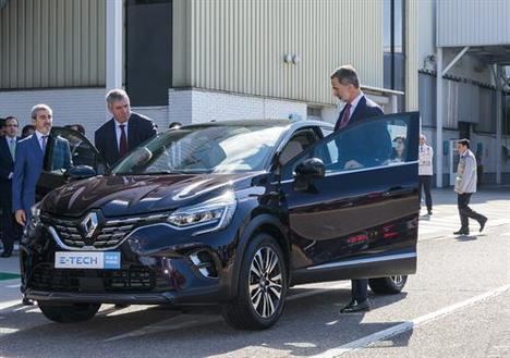 SM el Rey visita la factoría de Renault en Valladolid