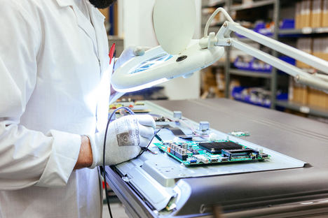Reparación de dispositivos electrónicos: ¿mejor el servicio técnico oficial?
