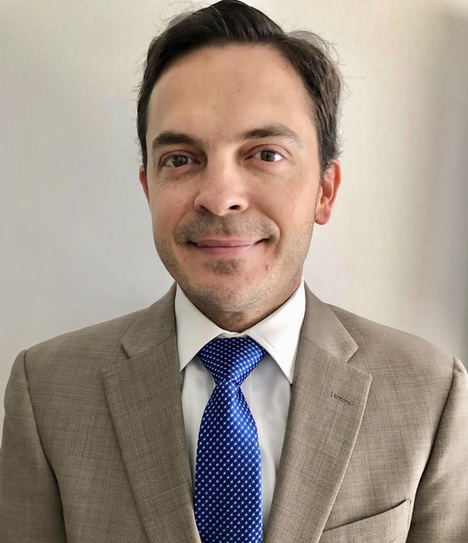 Ricardo Correa Hoffman, AV Group.