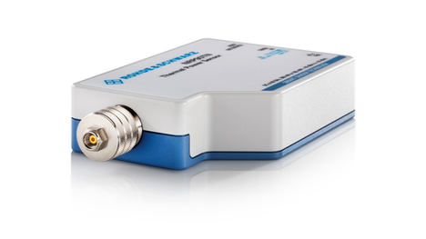 Rohde & Schwarz es el primero en equipar instrumentos con el nuevo conector coaxial de 1,35 mm de banda E