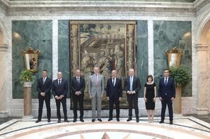 Su Majestad el Rey Don Felipe VI recibe al Comité Ejecutivo de SEAT S.A.