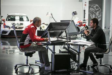 Un diseñador de SEAT y uno de Ducati cambian los papeles por un día