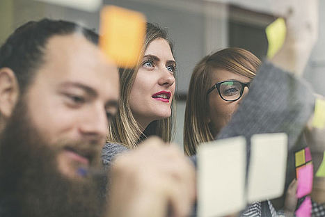 Schneider Electric y Microsoft abren una convocatoria para que startups transformen el sector energético