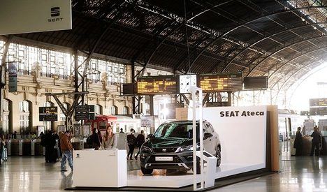 SEAT amplía su acuerdo de movilidad con Renfe Adif