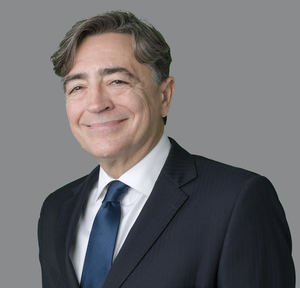 Sebastián Palacios amplía sus responsabilidades en Carmila