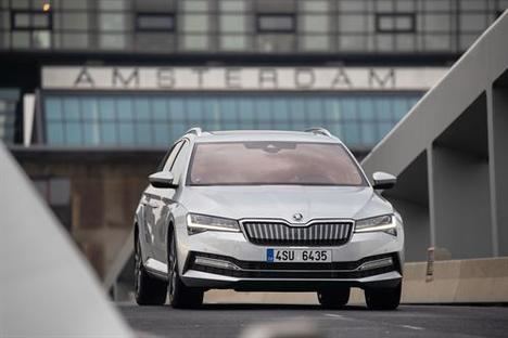 Nuevo Skoda Superb iV