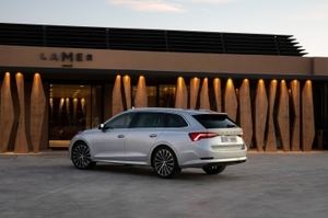 Los asistentes de Skoda apoyan, avisan y protegen de forma activa