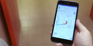 Indra, Fundación Universia y la Usal impulsan el nacimiento de una app capaz de guiar en interiores a personas con discapacidad visual