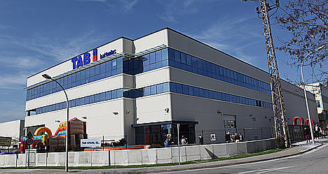 TAB Batteries inaugura sus nuevas instalaciones en Barcelona