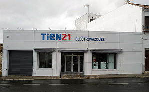 TIEN 21 de El Viso del Alcor inaugura nuevo local en la población sevillana