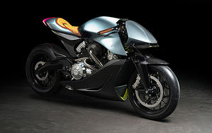 Aston Martin y Brough Superior presentan la AMB 001