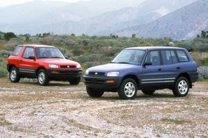 El Toyota RAV4 celebra sus 30 años