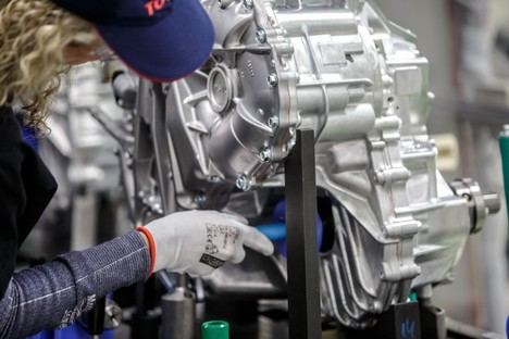 Comienza la producción de transejes híbridos para los Corolla Hybrid y C-HR Hybrid