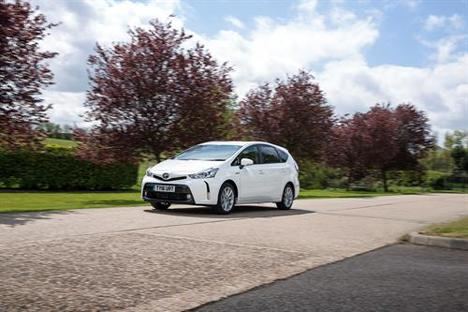 El legado de Toyota Verso, llega al Prius+ Hybrid