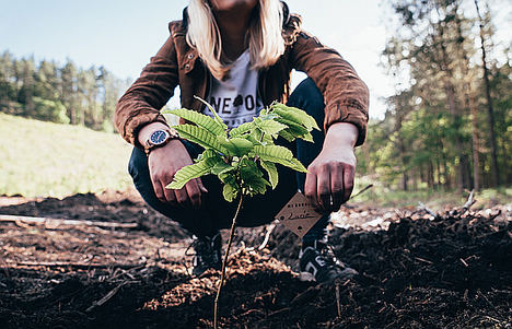 La firma de moda sostenible ONE OAK prevé facturar este año 600.000 euros, un 400% más que en 2017