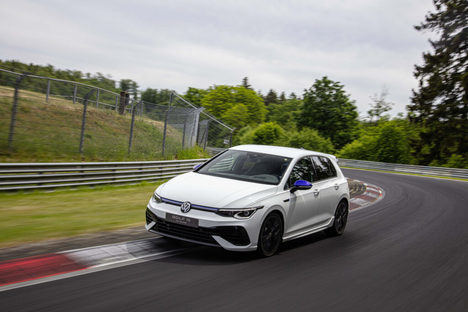 Volkswagen Golf R “20 años”
 