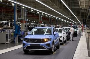 El renovado T-Cross llega al mercado
 