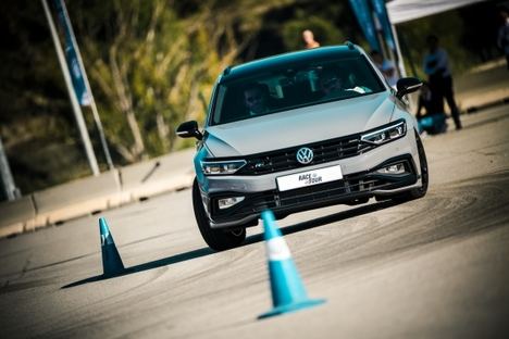 La Escuela de Conducción de Volkswagen ya ha formado a cerca de 24.000 conductores