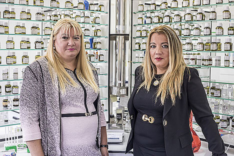 Vanesa y Denia Martínez,  patronas de la Fundación Alberto Martínez.