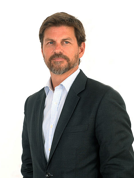 Víctor Carulla.