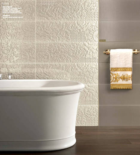Versace Ceramics inaugura su primera exposición y reúne a 100 profesionales en la provincia de Alicante