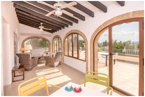 Villas mediterráneas con piscina para teletrabajar desde la Costa Blanca