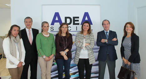 José María Díaz Zabala visita AdeA Social