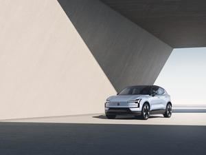 El Volvo EX30 elegido Coche urbano del año en el mundo 2024
 